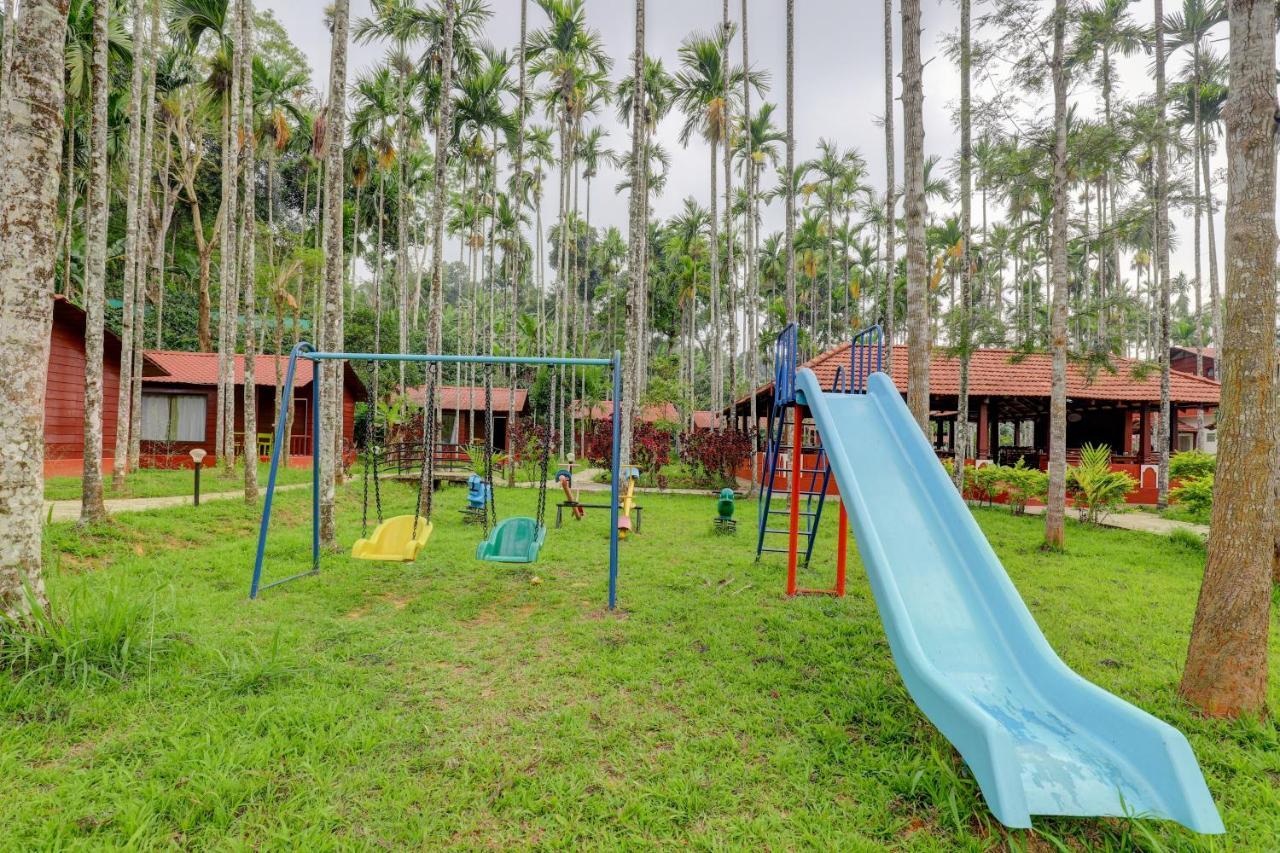 Ezzenza Areca Resort มาดิเครี ภายนอก รูปภาพ